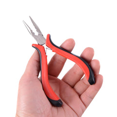 YANTAISIYU three-hole pliers close-up for secure bead closure