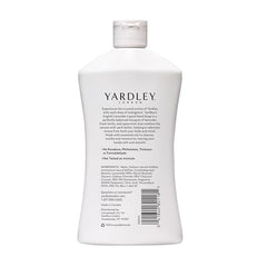 Yardley London espuma de jabón lavanda en lavabo, aroma calmante para rituales de cuidado.