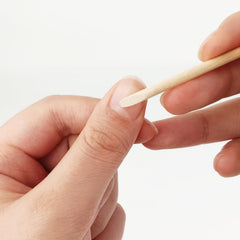 YOLCAR orange wood nail sticks are smooth-sanded to prevent splinters