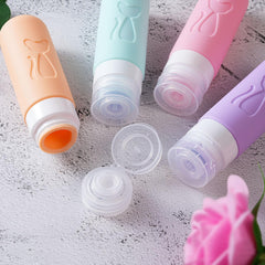 Zafit wide-mouth cap makes cleaning and refilling quick and mess-free.