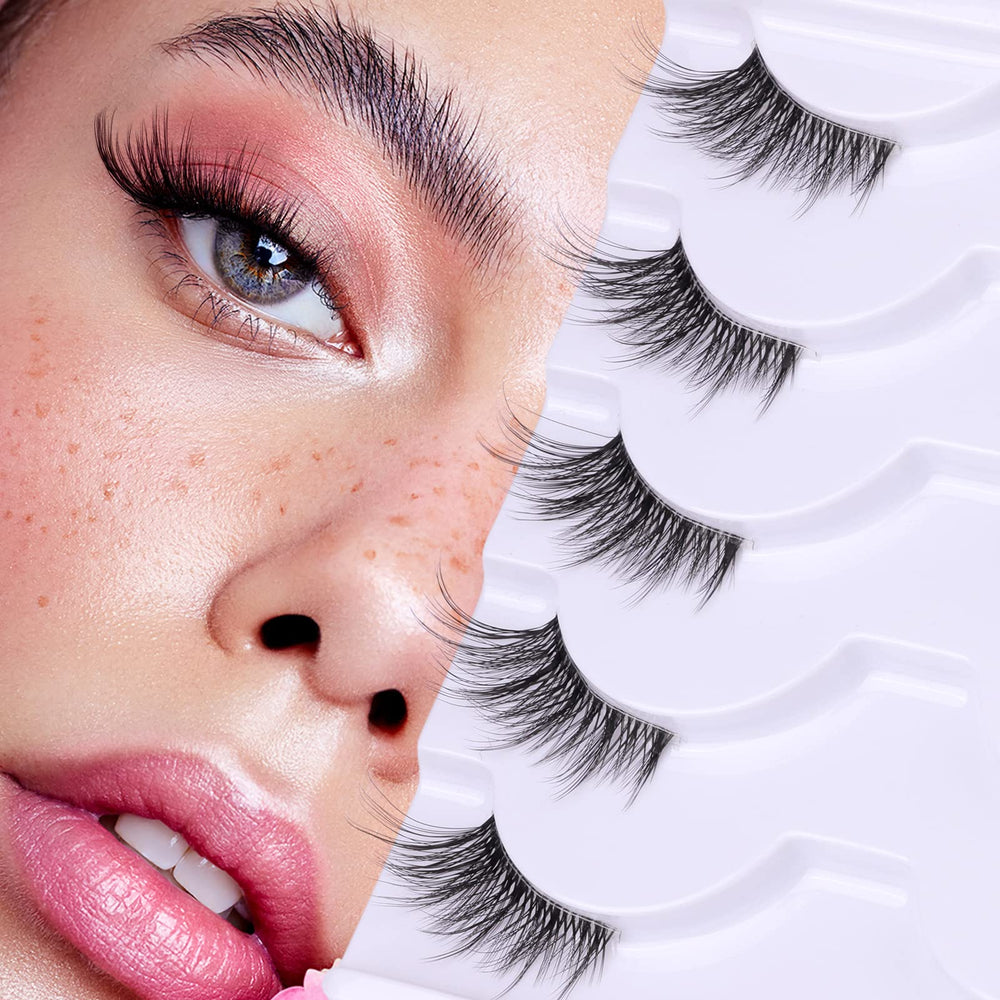 Zanlufly Half Lashes deliver a natural wispy look for everyday wear.