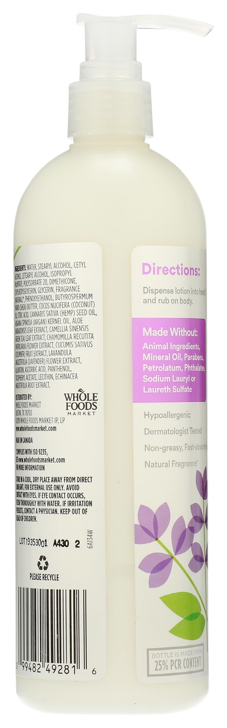 Aplicación de la crema lavanda 365 by Whole Foods Market en manos secas.