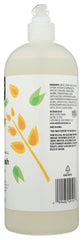 365 by Whole Foods Market body wash with plant-based ingredients for soft skin.