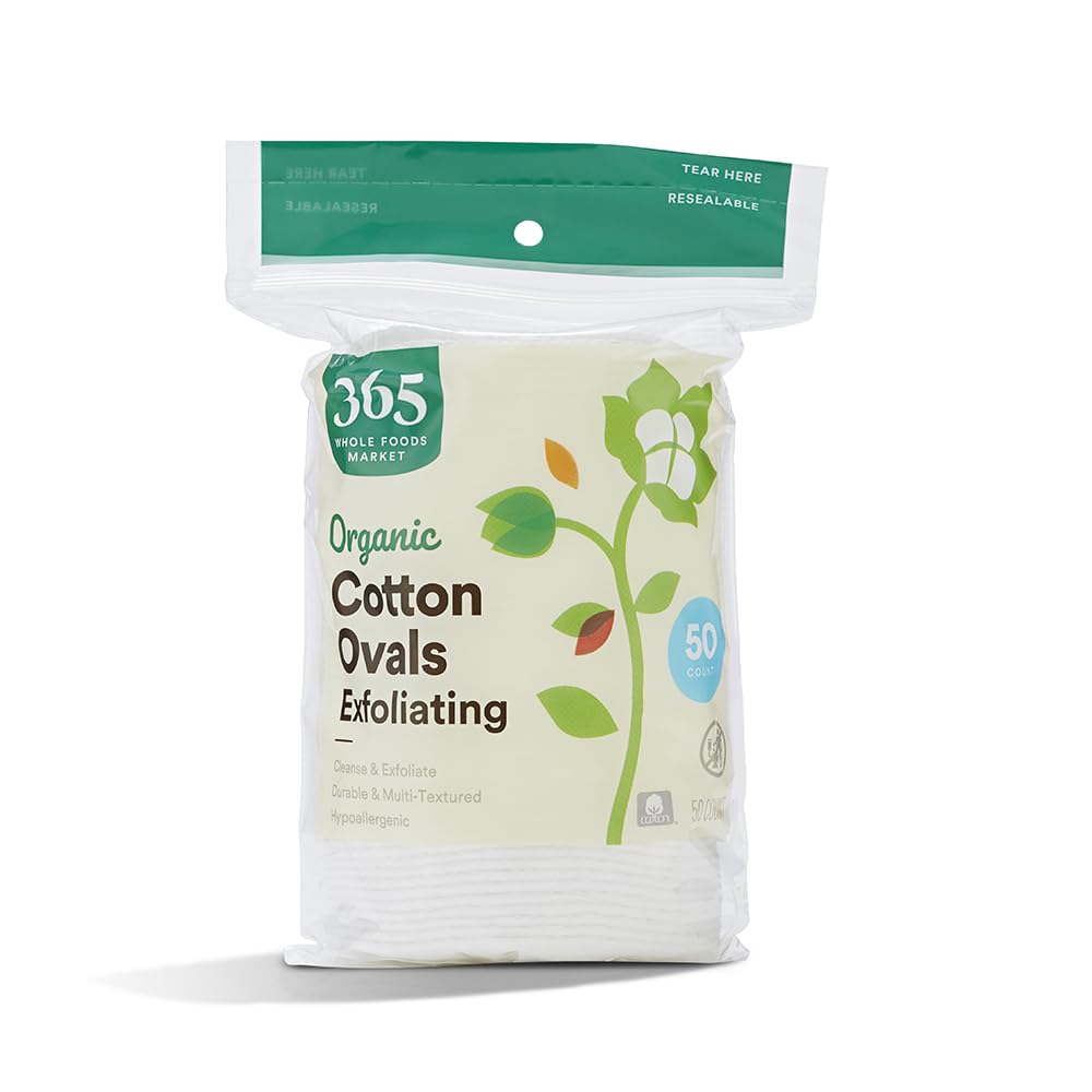 365 by Whole Foods Market: óvalos de algodón orgánico para exfoliar y limpiar suavemente.