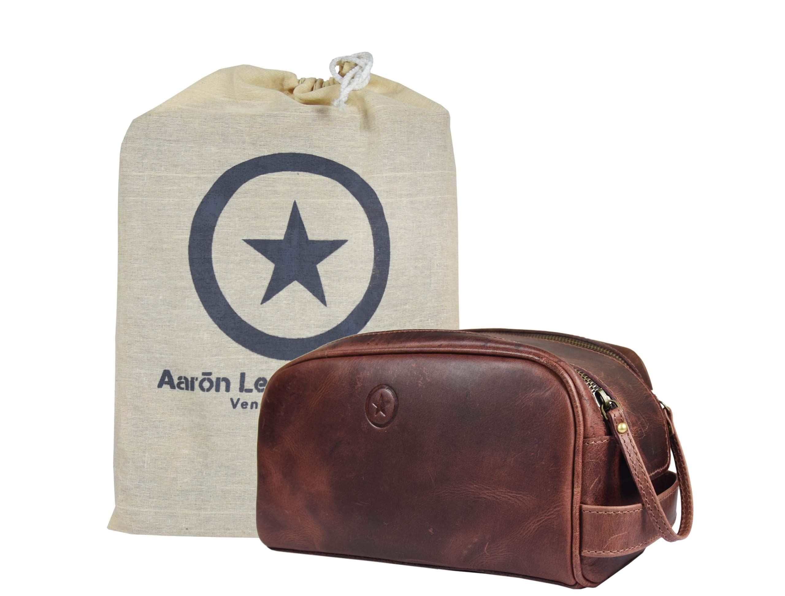 Aaron Vendimia Estilo leather toiletry bag with double zipper for organized grooming on trips