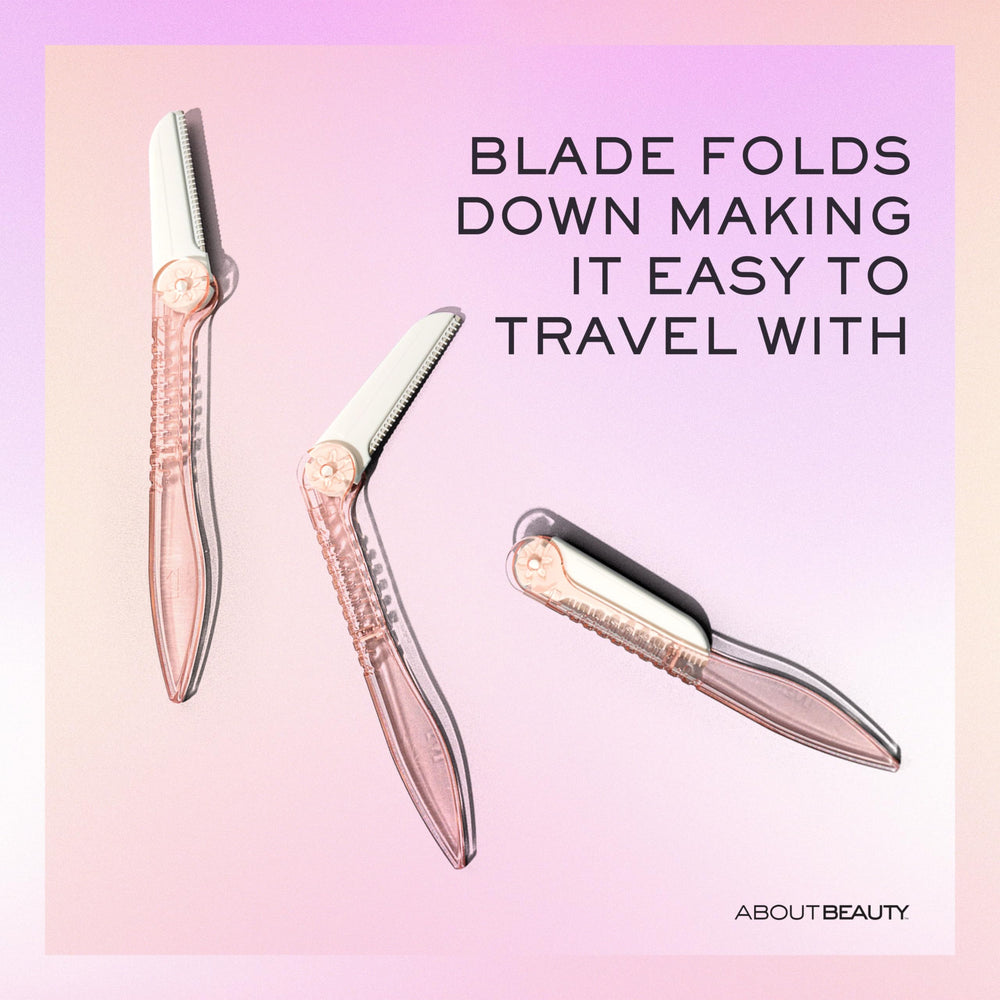 About Face Fold-n-Go Groomers compact case for safe storage during travel.