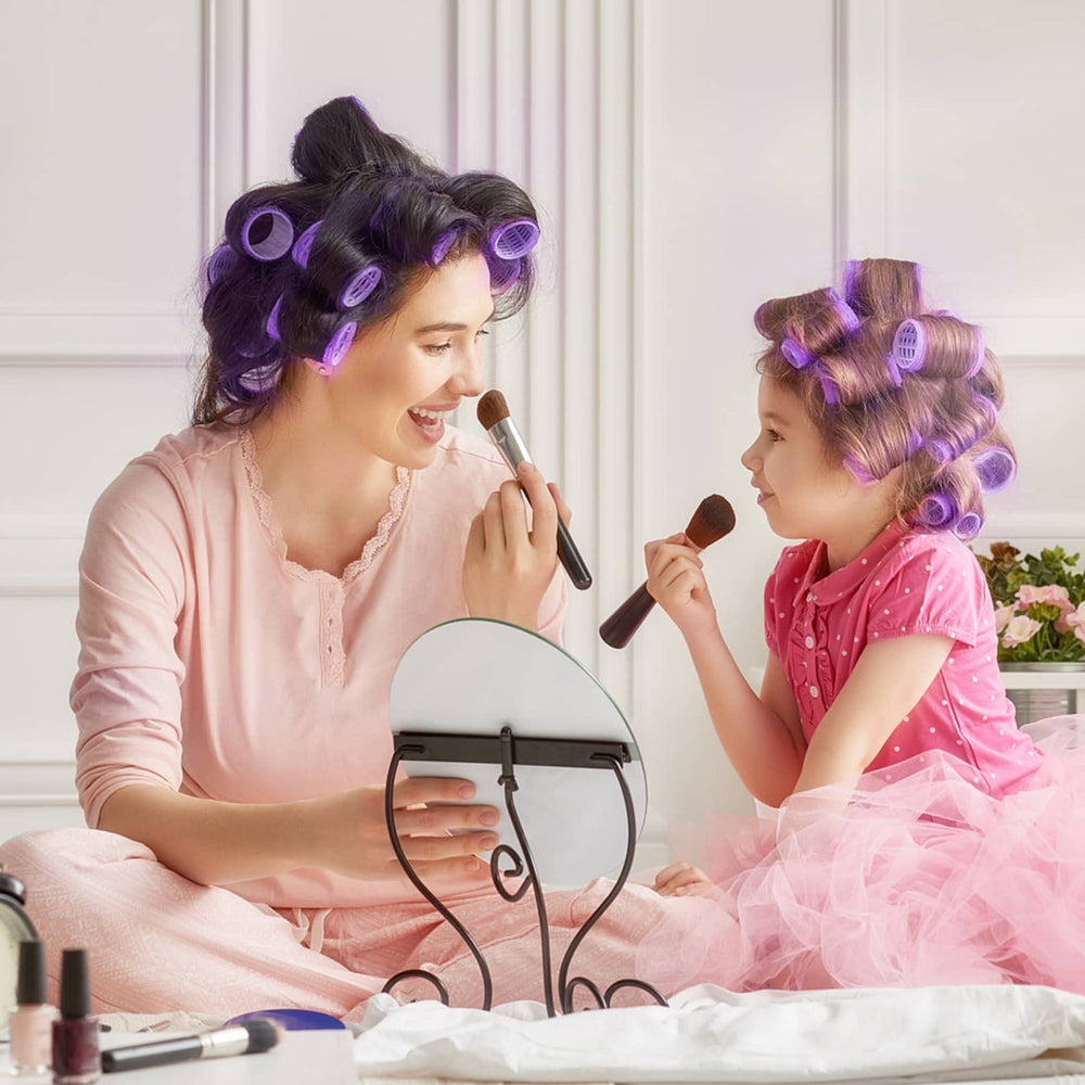 Acejoz styling idea for long hair with big, bouncy curls.