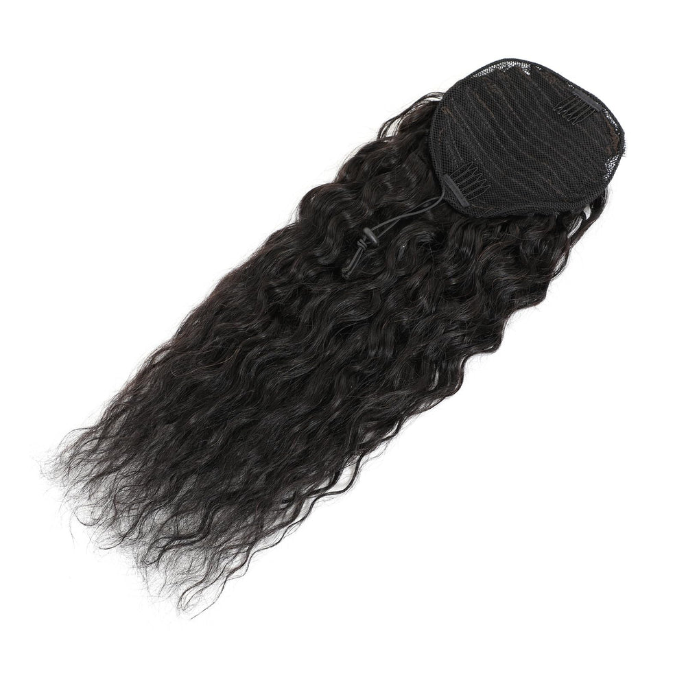 Adette secure-fit closure reduces shifting during daily activities.