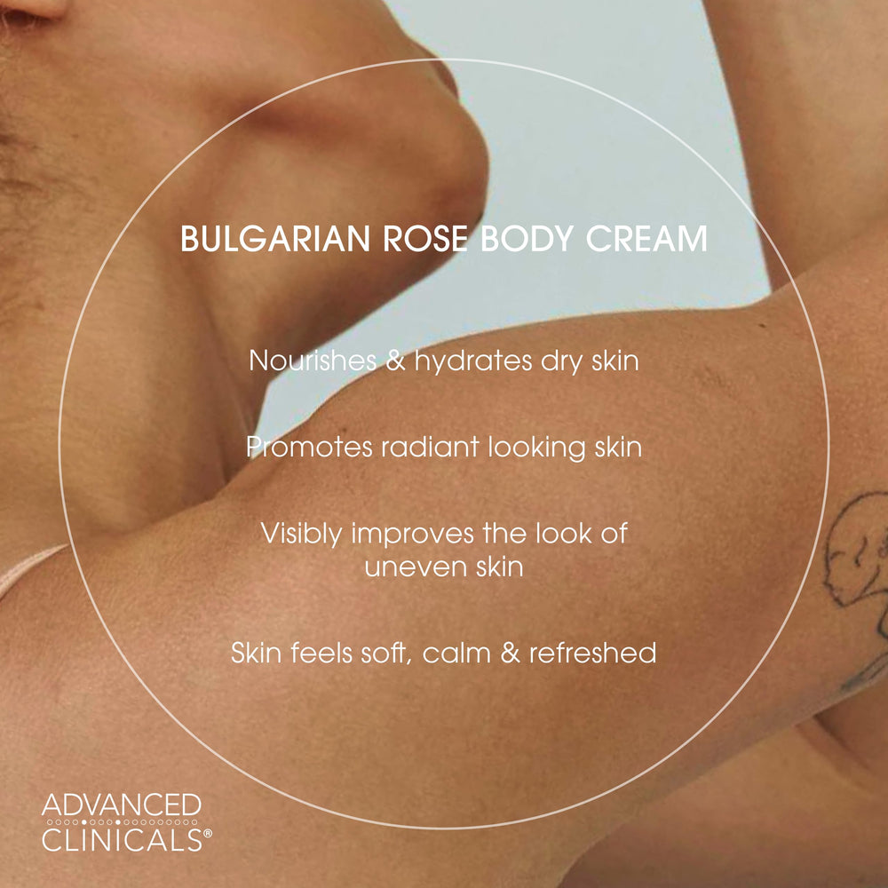 Uso diario de la loción rosa bulgara de Advanced Clinicals en cuerpo y cuello