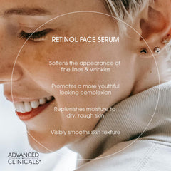 Aplicación suave en rostro con Advanced Clinicals para piel más lisa.