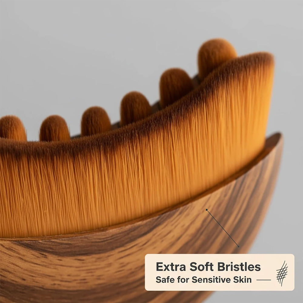 Aeki Brush soft, durable bristles provide a comfortable daily cleanse.
