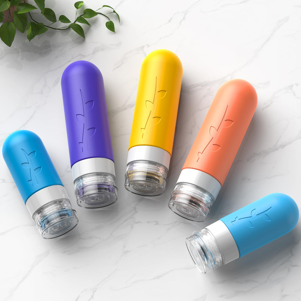 Aeomni travel kit accessories include funnel and spatulas for easy refills.