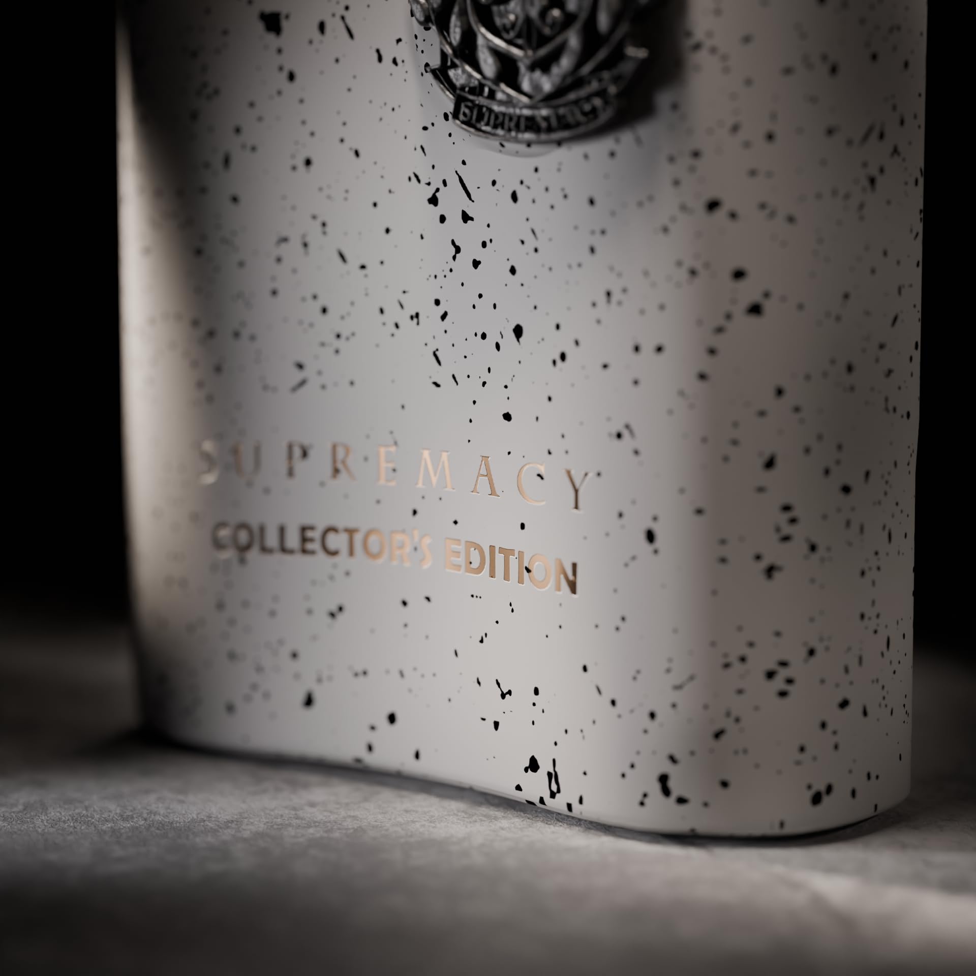 Wood-toned outer box evokes masculine sophistication and legacy.