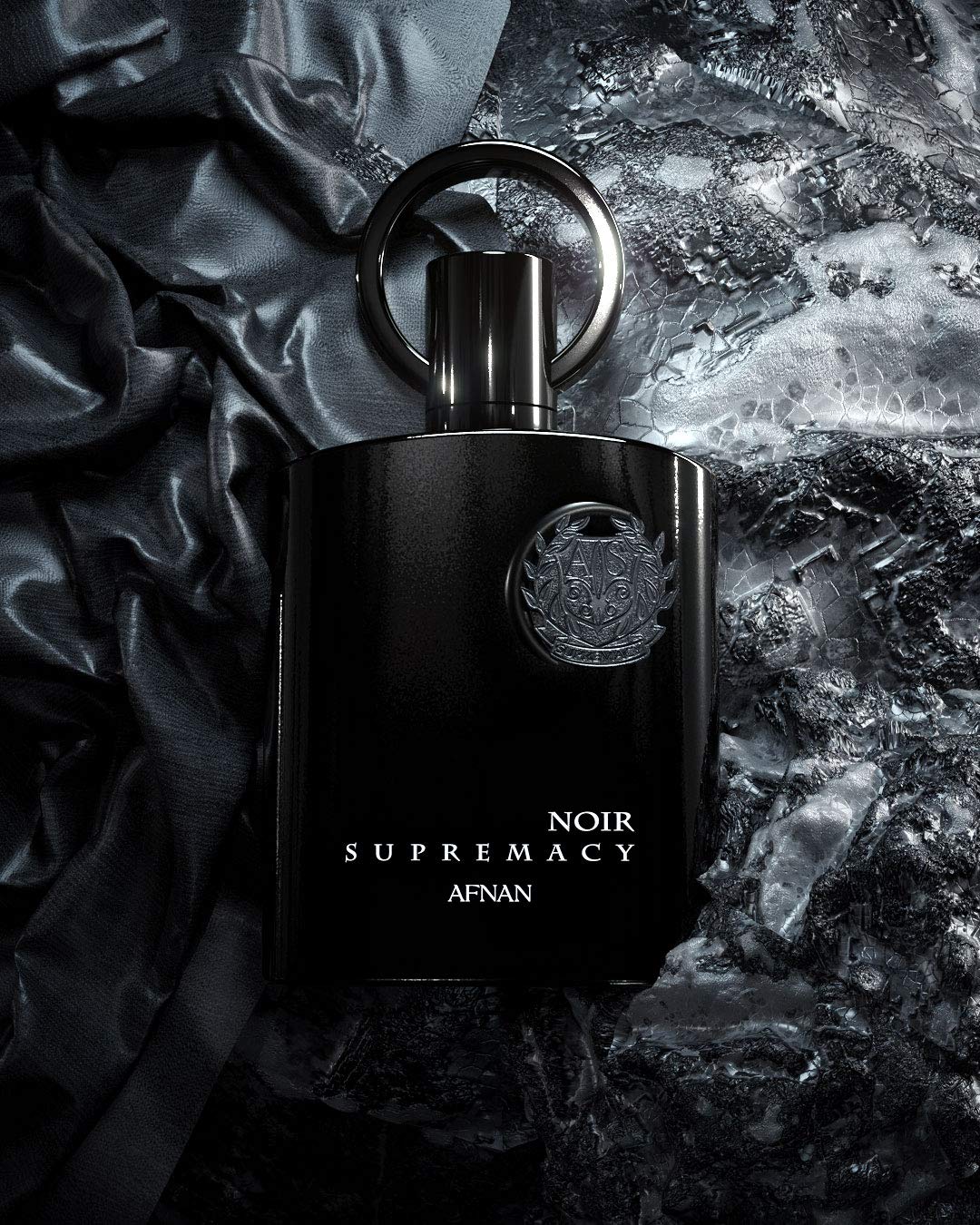 Afnan Supremacy Noir spray mist delivers even fragrance application