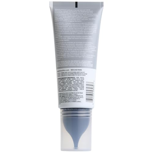 AGE beautiful muestra cabello suave y brillante tras cada lavado.