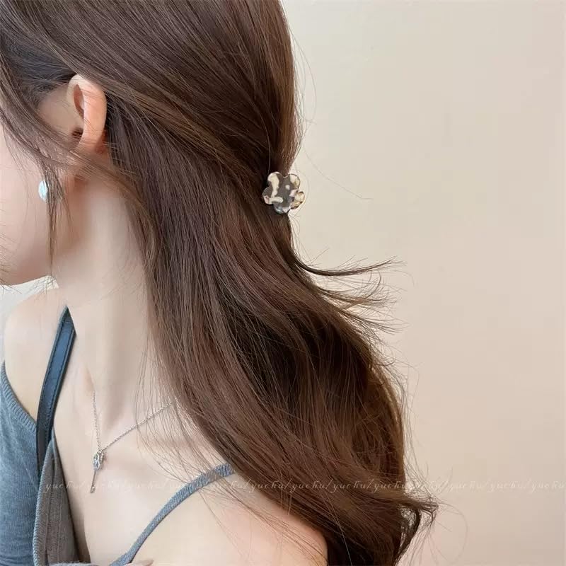Ideal para bodas y prom, añade destellos discretos al peinado
