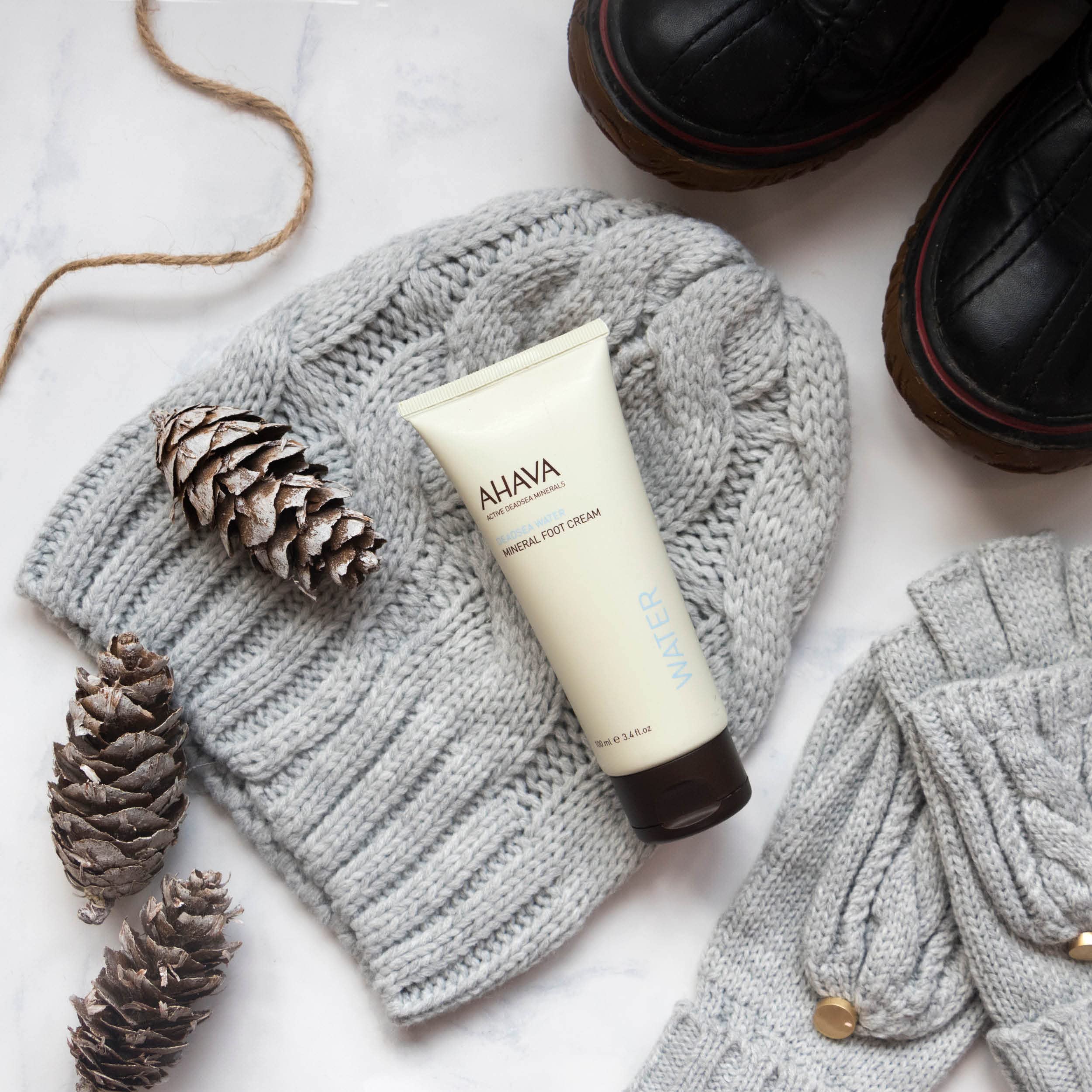 AHAVA foot cream with jojoba oil nourishes and moisturizes.