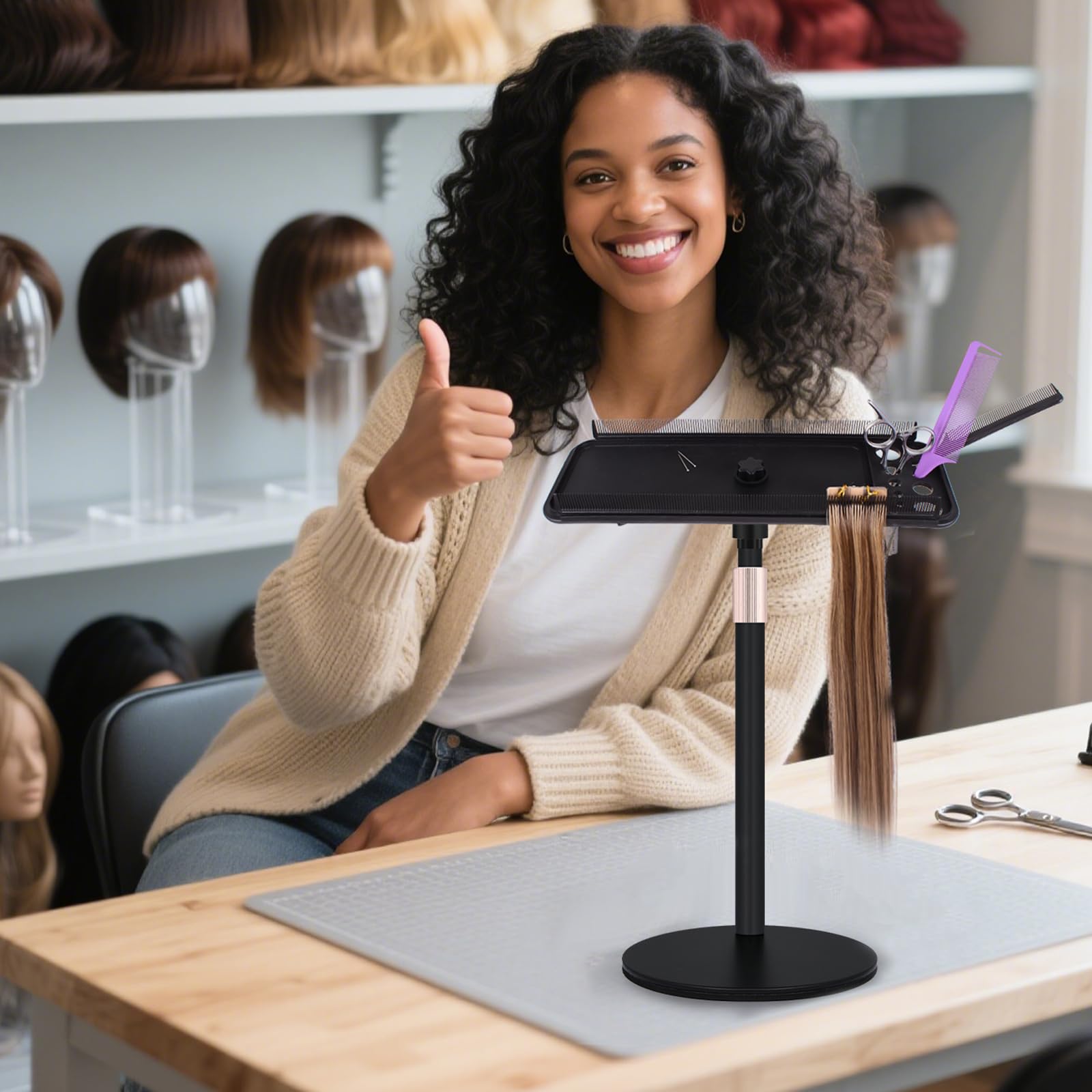 AIHOPESTO 360-degree rotating combs offer access from any angle.
