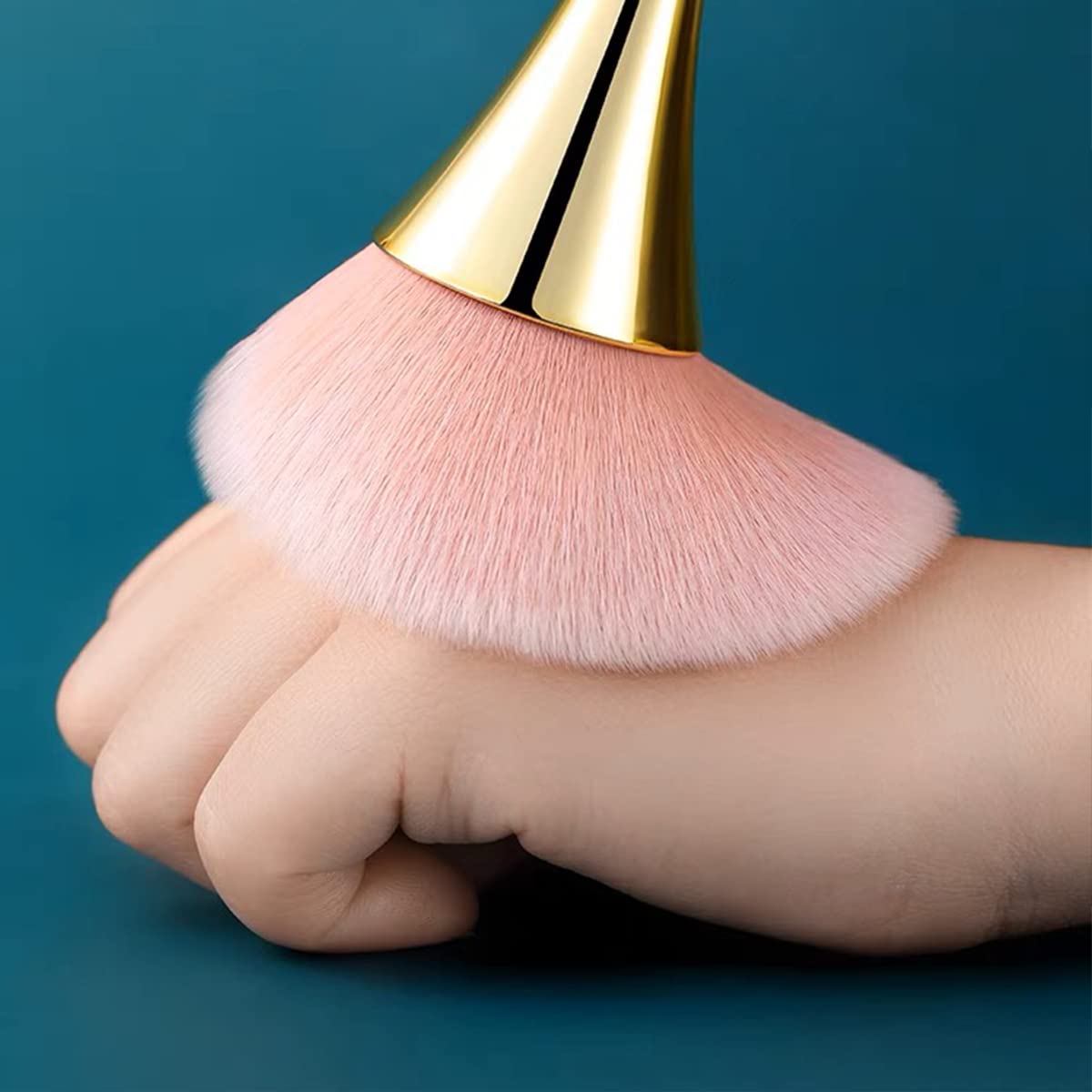 Ainvhh Dust Brush Set for powder application and makeup tasks with minimal spills