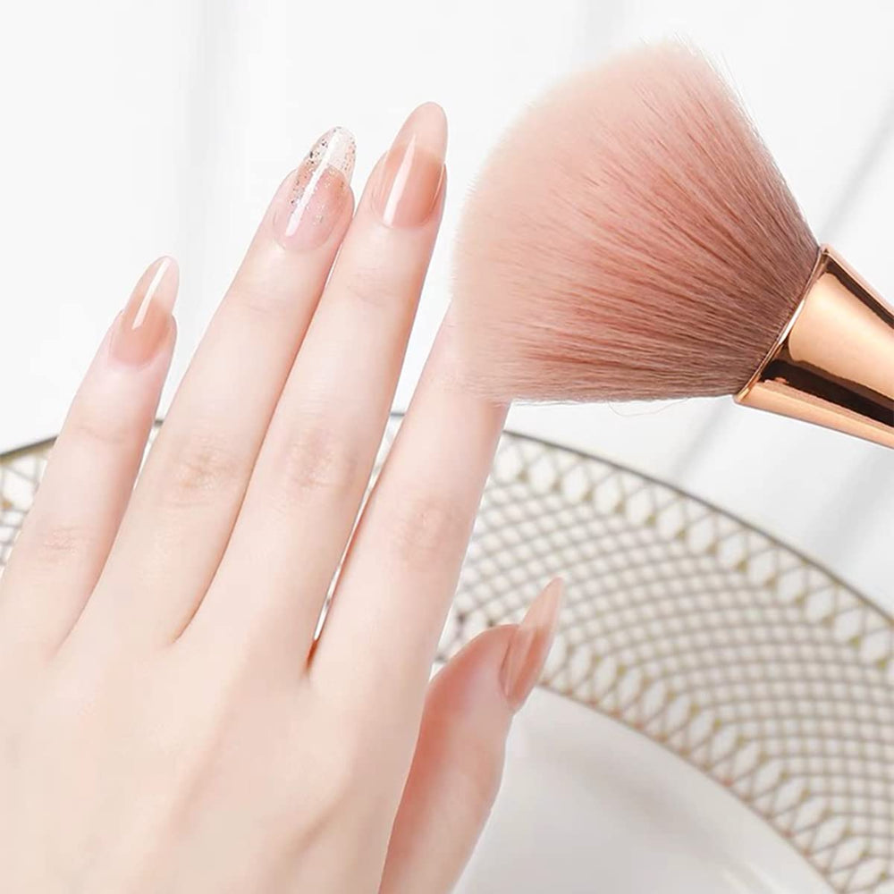 Ainvhh Large Makeup Brush bristles capture powder smoothly for even coverage