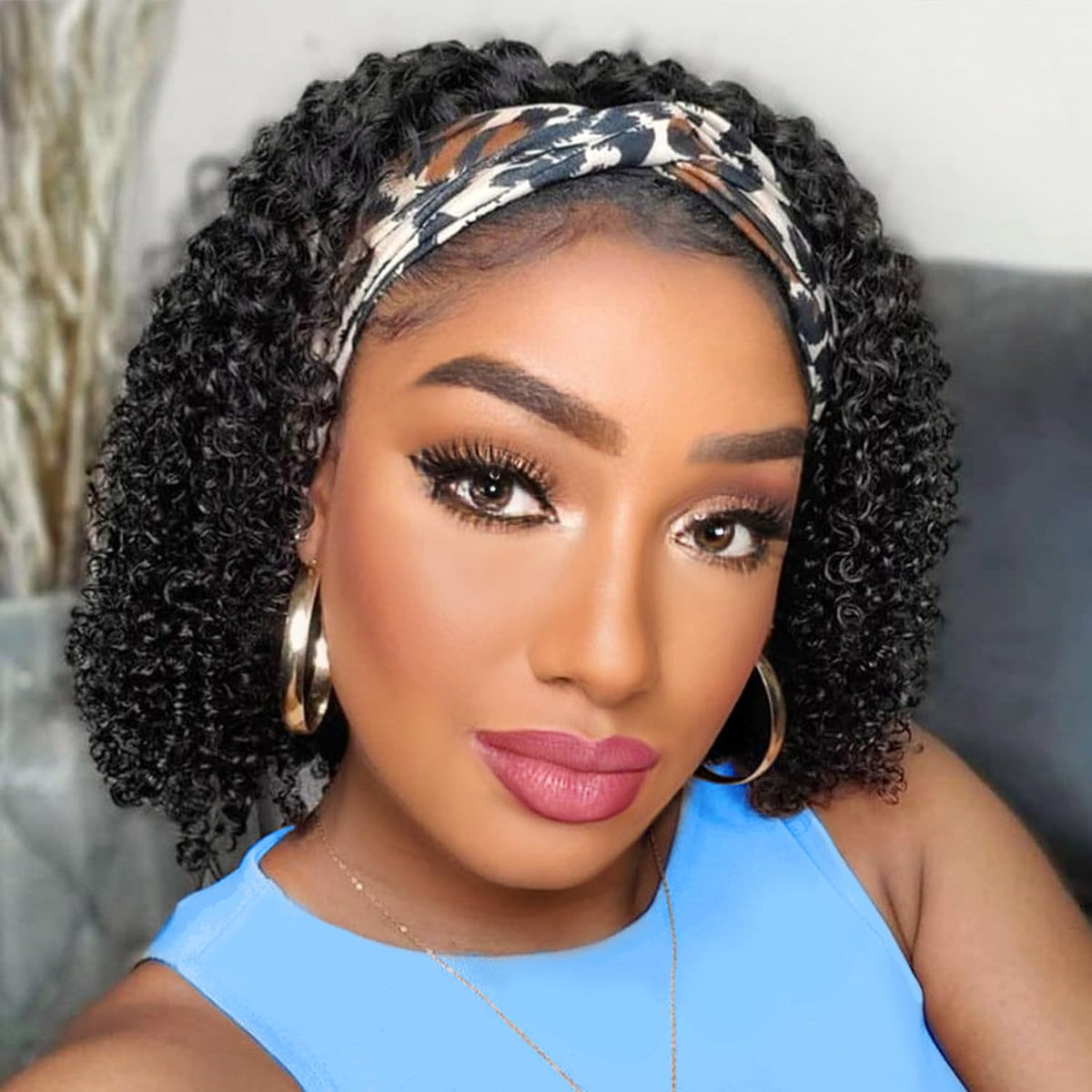 AISI QUEENS headband wig curly close-up showing natural texture and quick-wear design