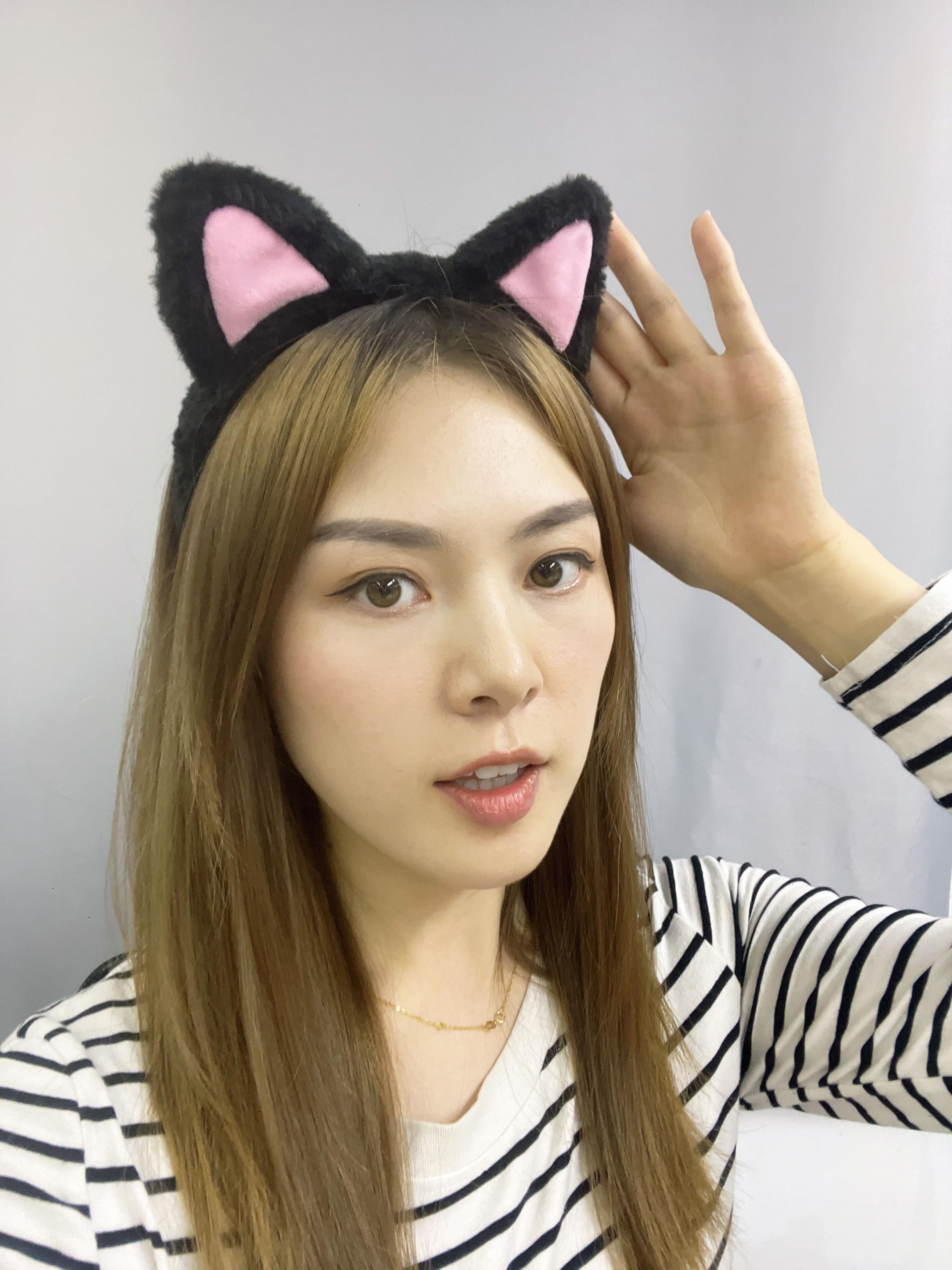 ajdvart cat ears headband 2pack side view, flexible band for secure all day wear