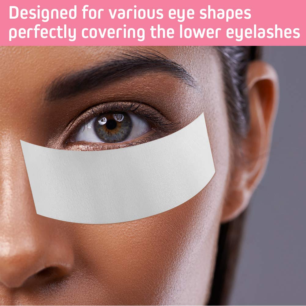 Akissos eye pads in use during eyelash extensions for comfort and protection.