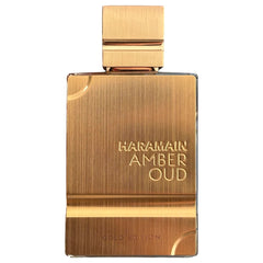 Opening notes with bergamot and green accents in Amber Oud Gold Edition
