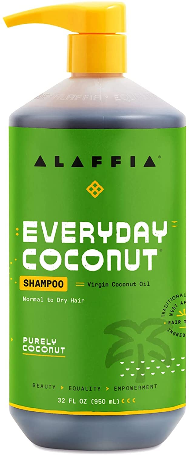 Envase sostenible de shampoo de coco Alaffia y comercio justo.