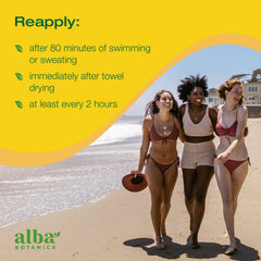 Aplicación diaria de Alba Botanica SPF 50 para protección solar y cuidado de la piel.