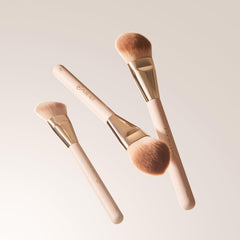 ALBEAUT bronzer brush angled for easily sculpted warmth and definition.