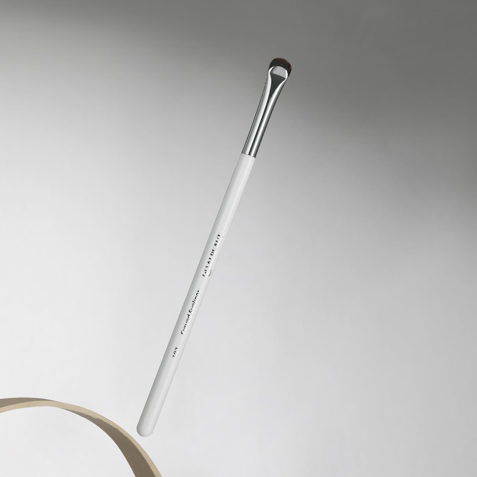ALBEAUT Brow use with powders for clean, defined brows.