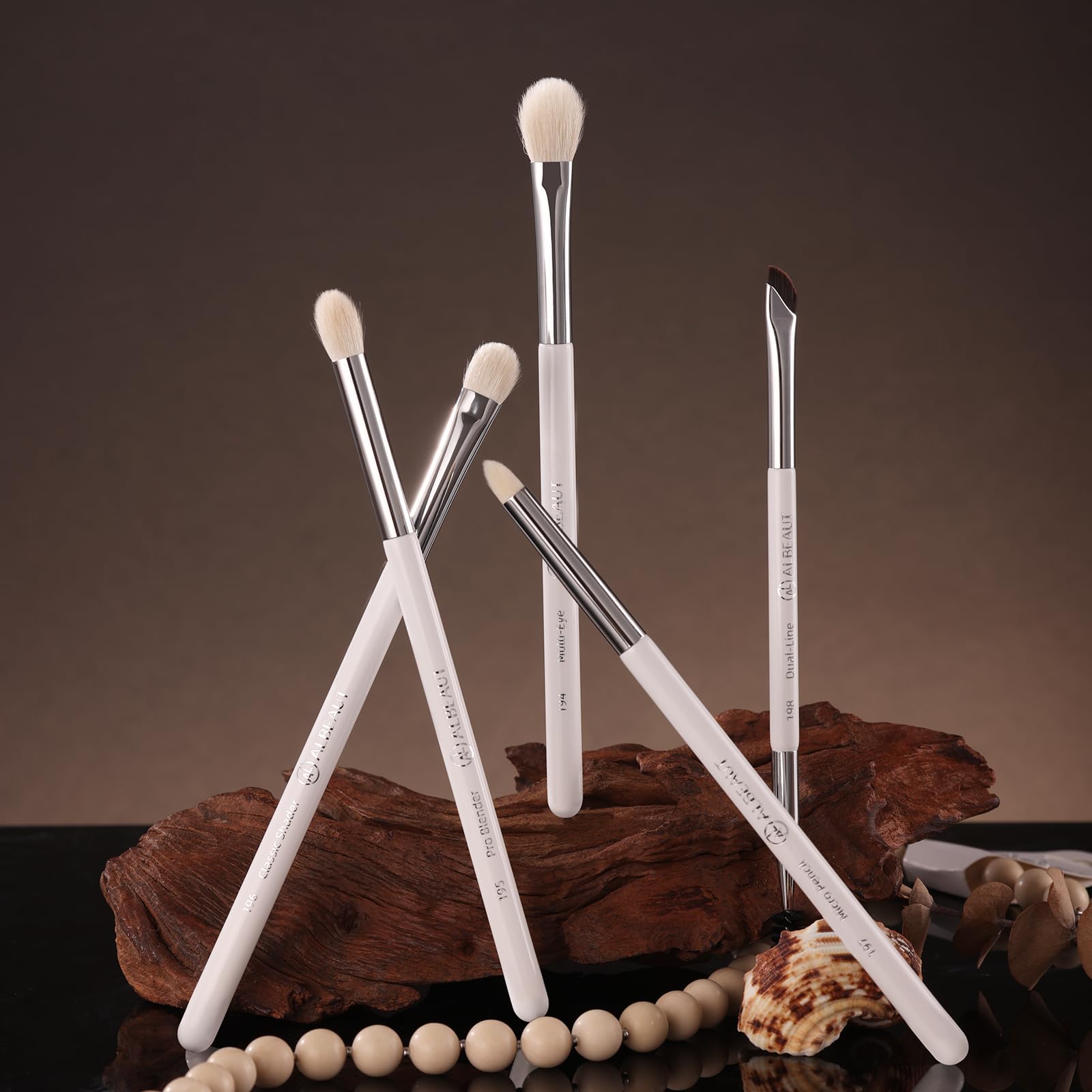 ALBEAUT brush care suggests gentle cleansing and air-drying for longevity