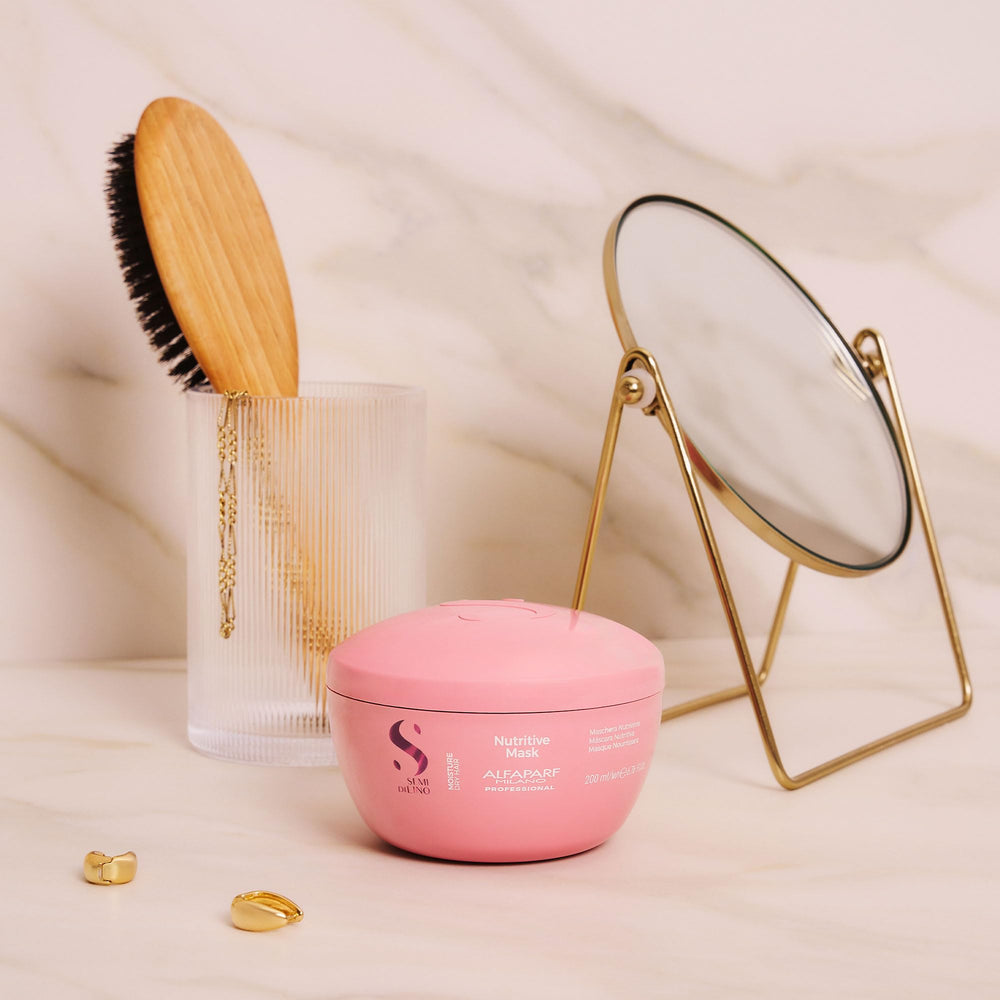 ALFAPARF MILANO Moisture Mask rich texture signals deep hydration for dry hair.