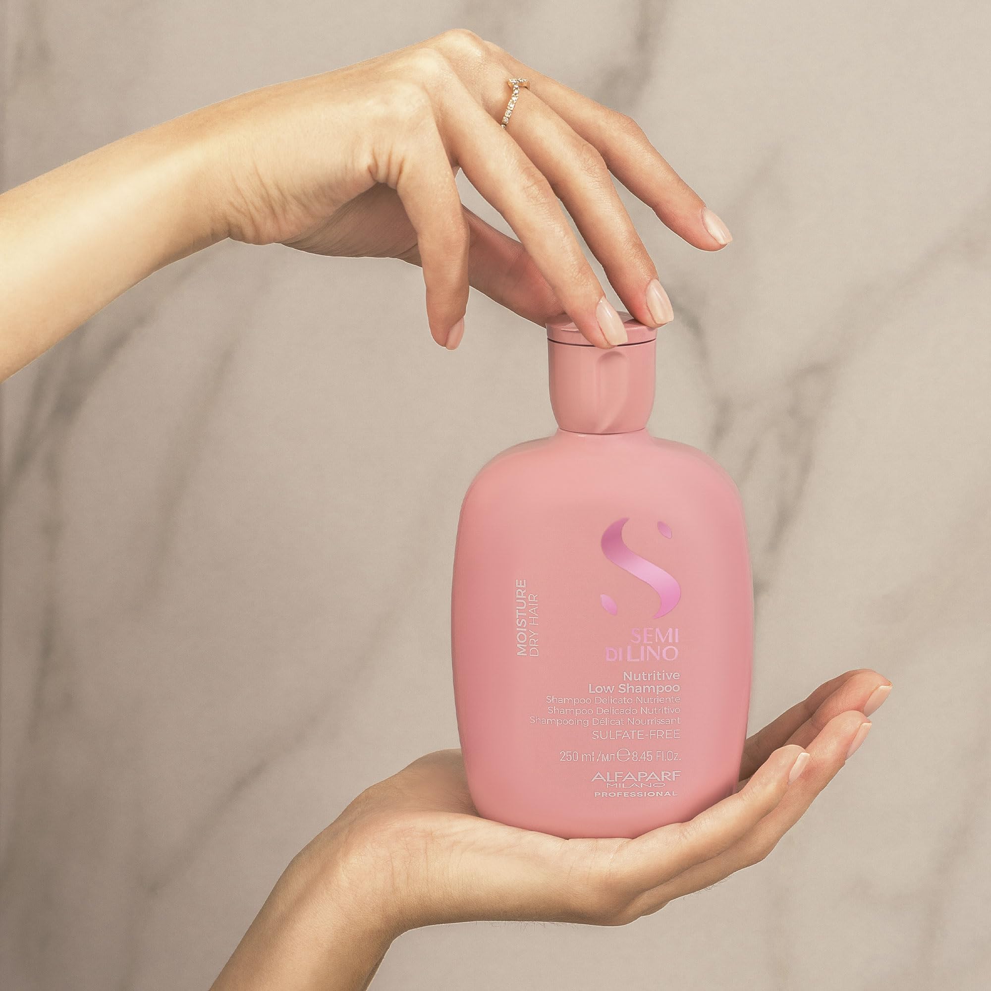 ALFAPARF Milano Semi di Lino Moisture Nutritive Shampoo bottle demonstrates color-safe protection for treated hair
