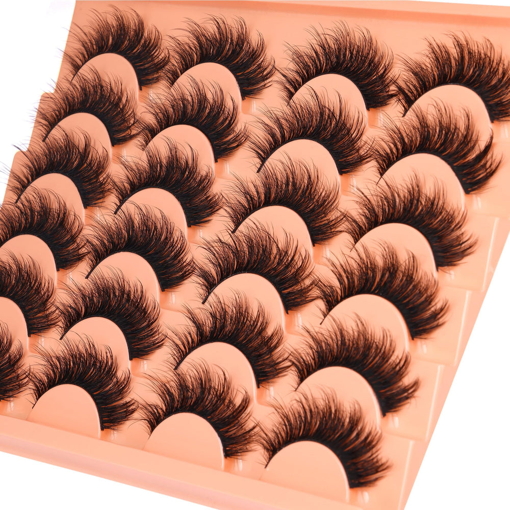 Natural round-eye look with ALICROWN Fuzzy Eyelashes for versatile wear.