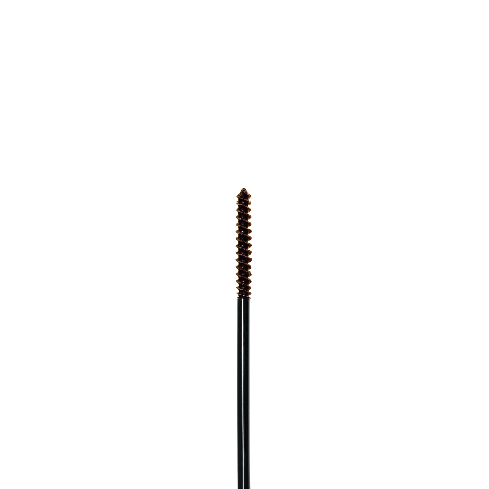 Cuatro tonos disponibles, incluido claro, para cejas combinables.
