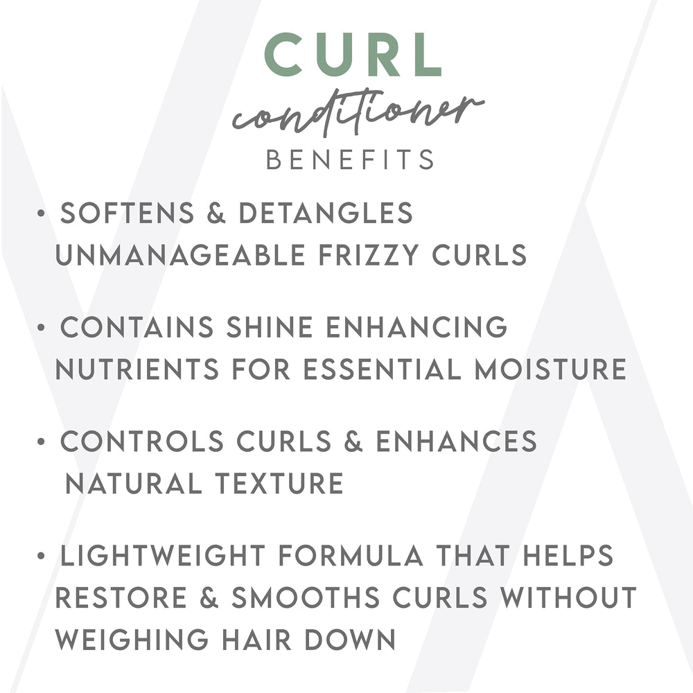 Smoothing texture and detangling helps reduce frizz on curls