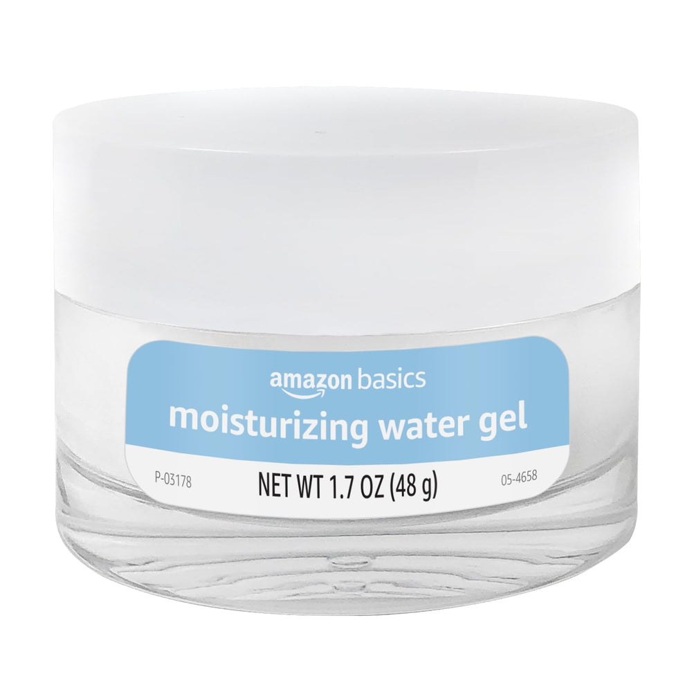 Aplicación diaria en rostro y cuello con gel hidratante Amazon Basics, refresca la piel.