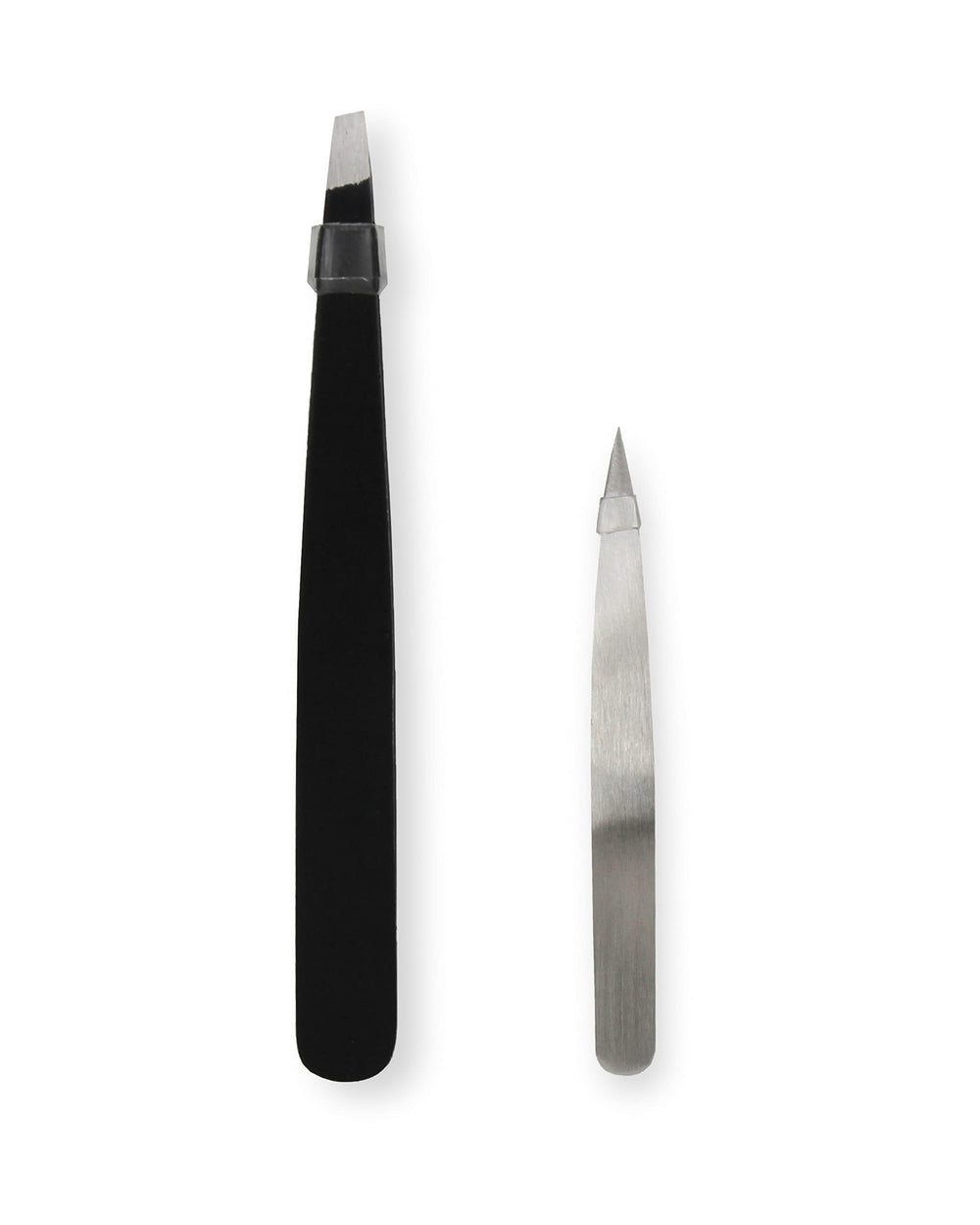 Amazon Basics Brow Kit spoolie brush blends brows for a polished finish.