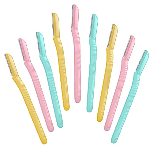 Amazon Basics Dermaplane Razor microguard close-up highlighting skin protection during use