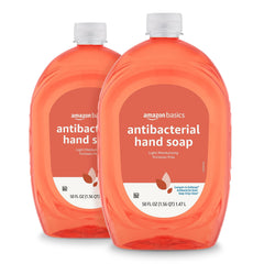 Jabón líquido para manos de Amazon Basics, recambio de 50 oz en dos botellas para uso diario.