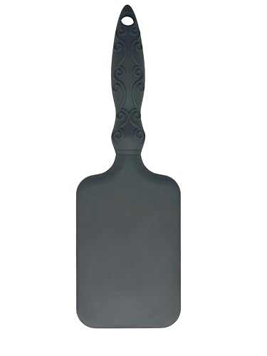 Amazon Basics paddle brush with flexible cushion base for comfortable, smooth styling.