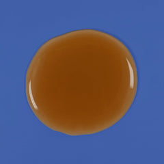 Rich foamy lather from Amazon Basics tar gel cleanses the scalp.