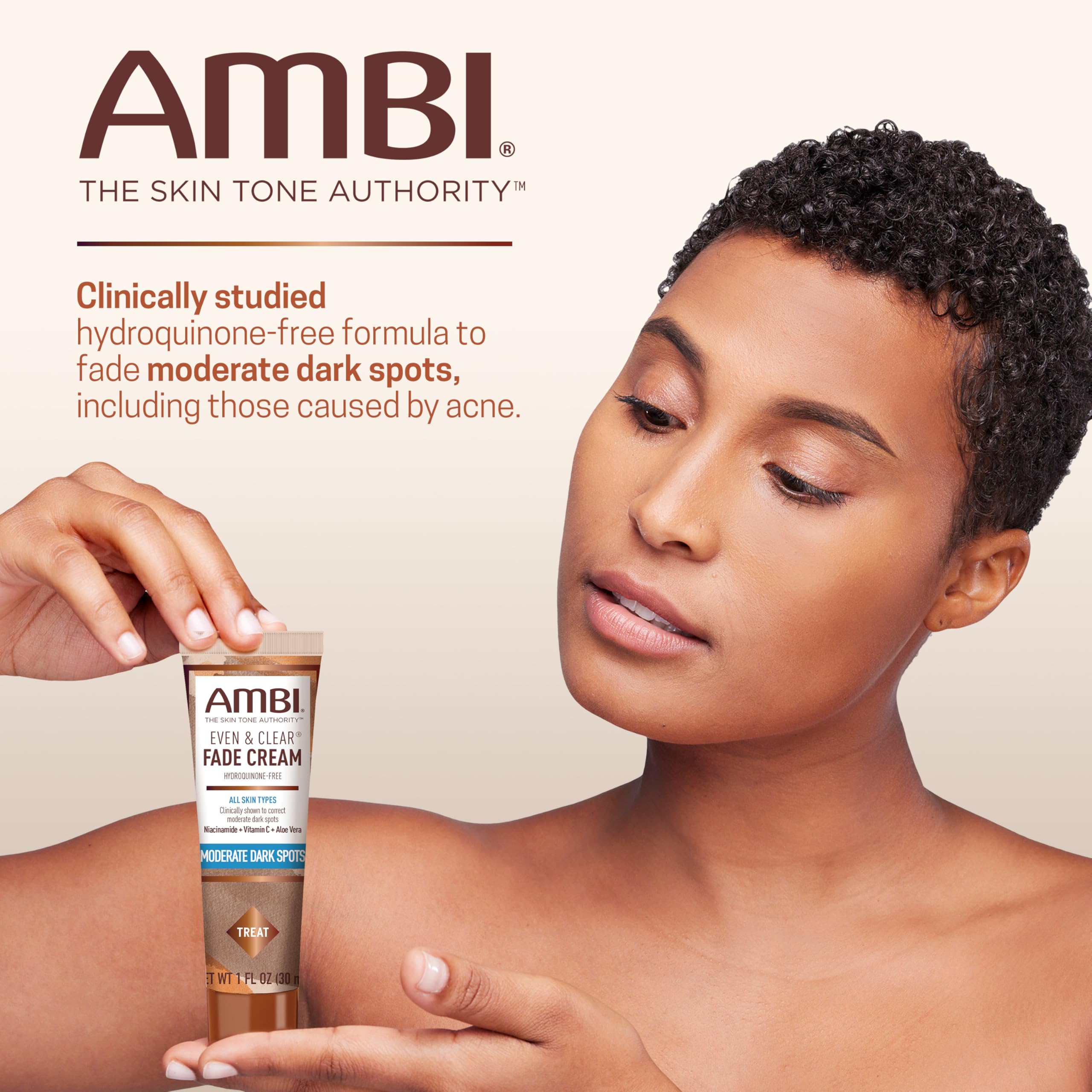 Ambi Even & Clear con Niacinamida: hidrata y restaura la barrera de la piel.