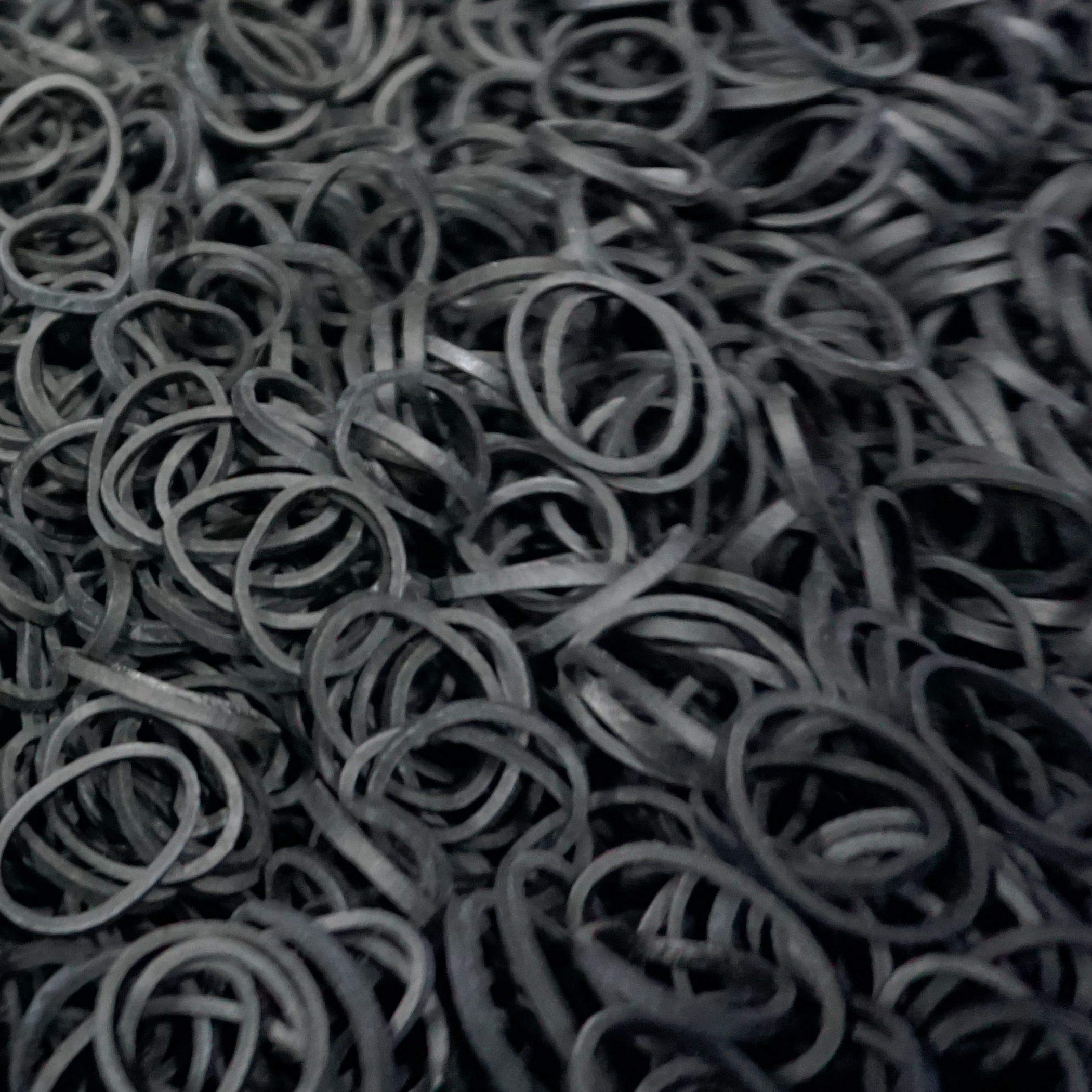 Amelia Beauty reclosable container keeps bands organized and tangle-free.