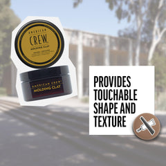 American Crew Hair Molding Clay, brillo medio para un acabado natural y suave.