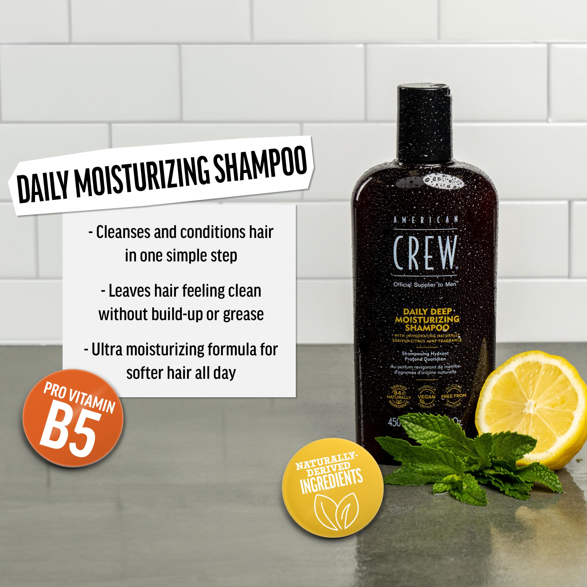 American Crew Shampoo aplicándose, espuma cremosa para limpieza cómoda.