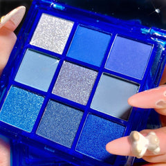 AMY'S DIARY Navy Blue Eyeshadow close-up highlights glittery finish for sparkle.