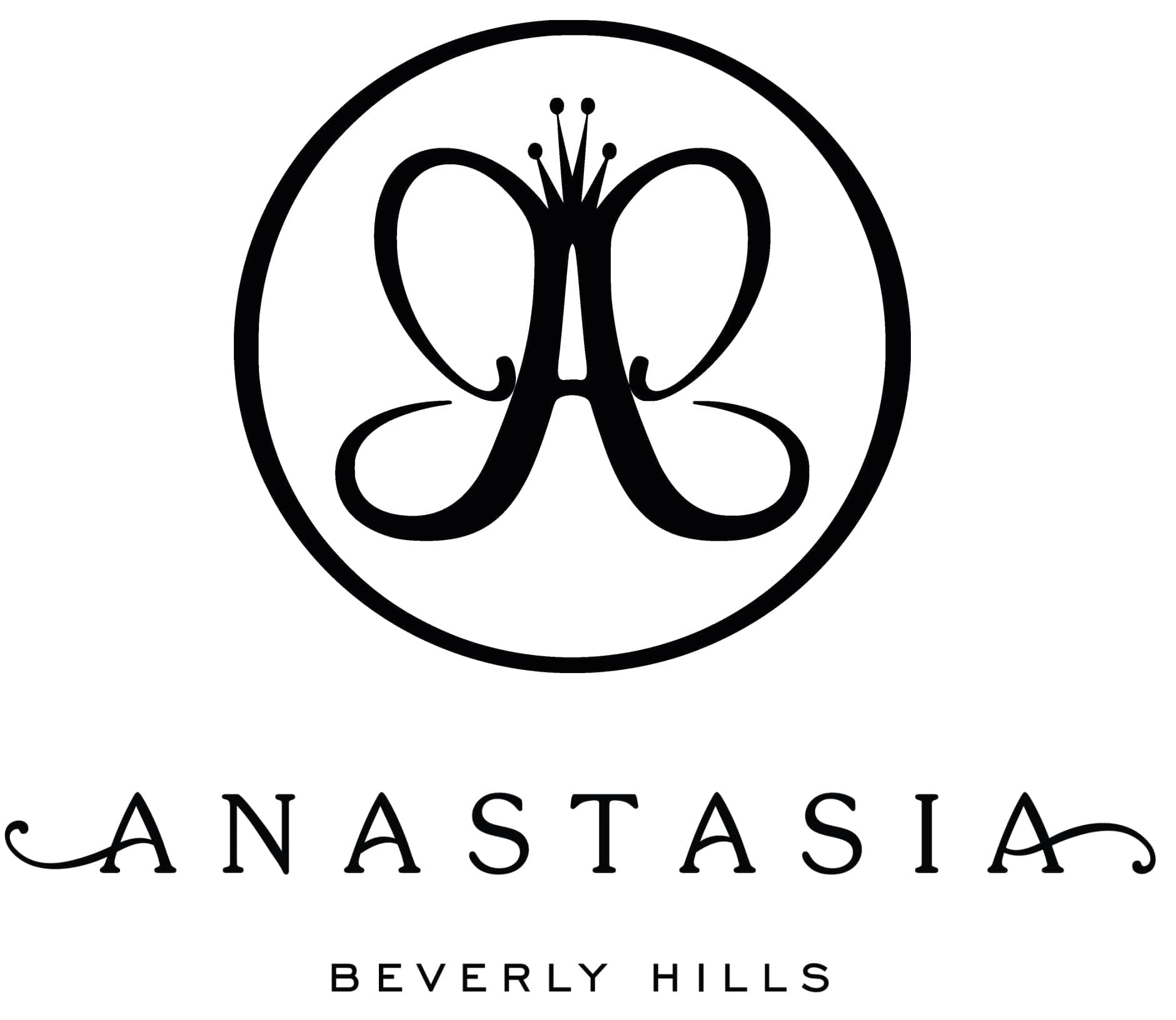 Ergonomic handle and balanced feel of Anastasia brush